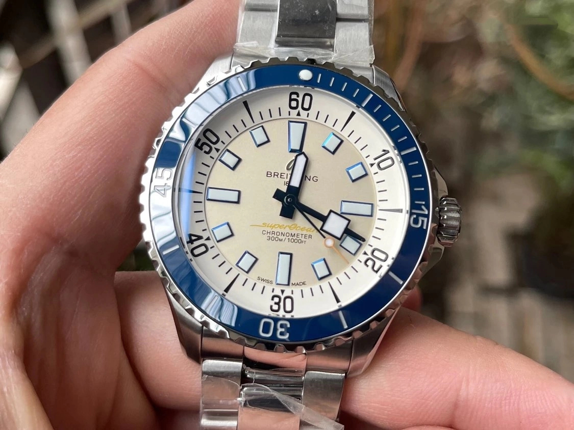 Breitling Super Ocean Series 44mm blue and white plate ceramic ring TF factory top replica